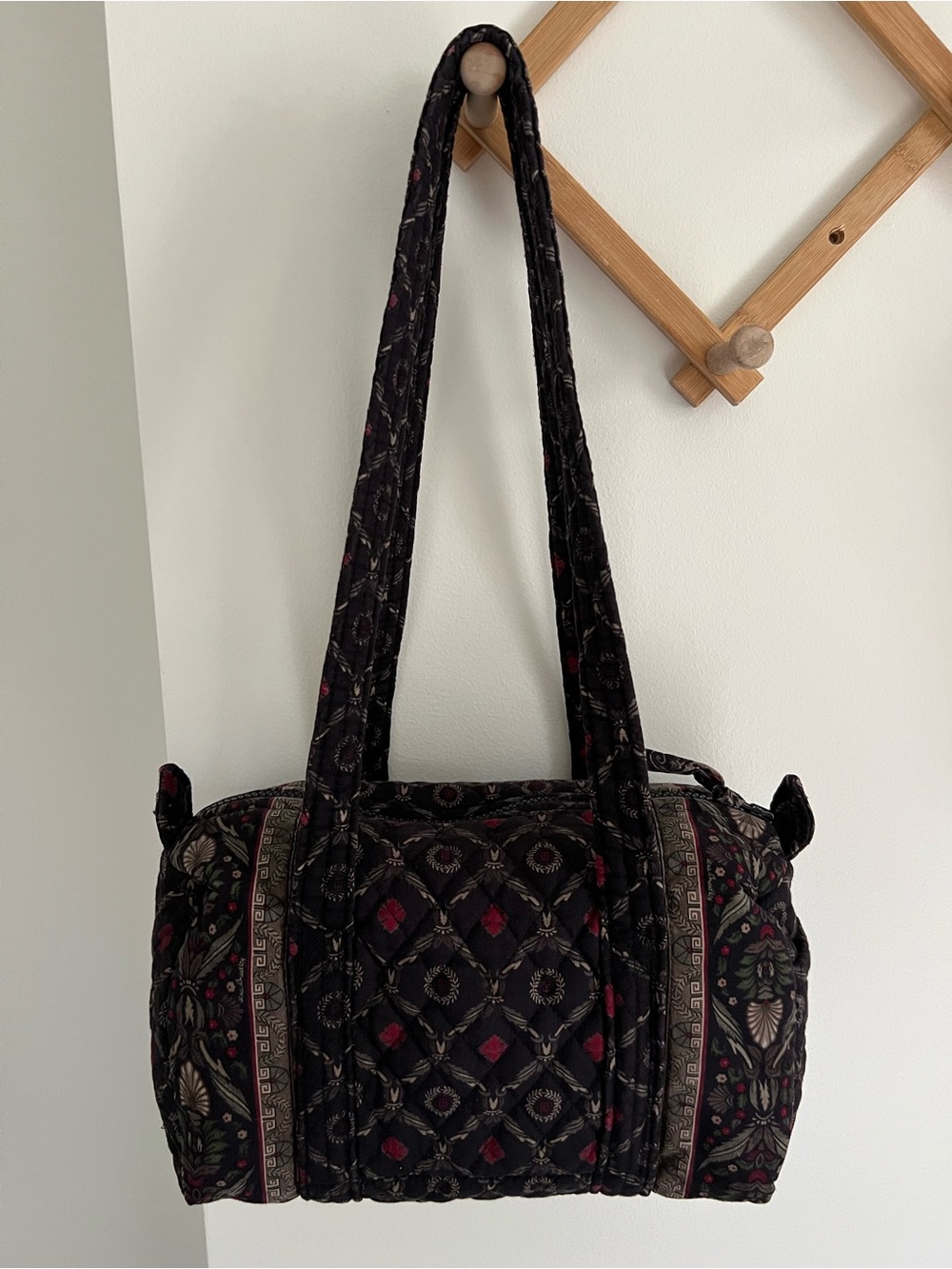 Vera Bradley Vintage Laurel Original 100 Bag